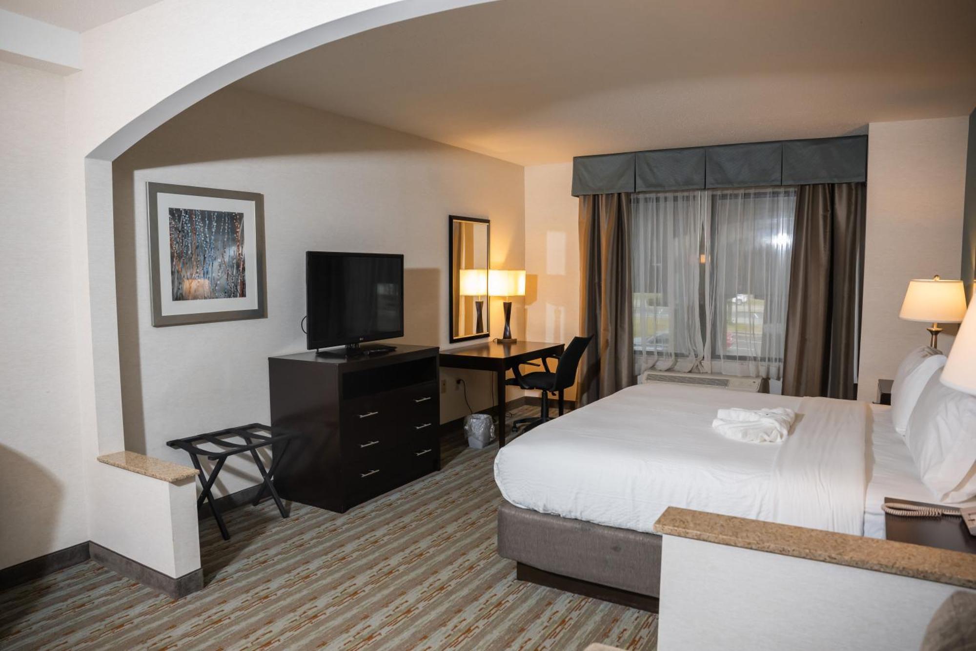 Wyndham Garden Erie Hotel Kearsarge Exterior photo