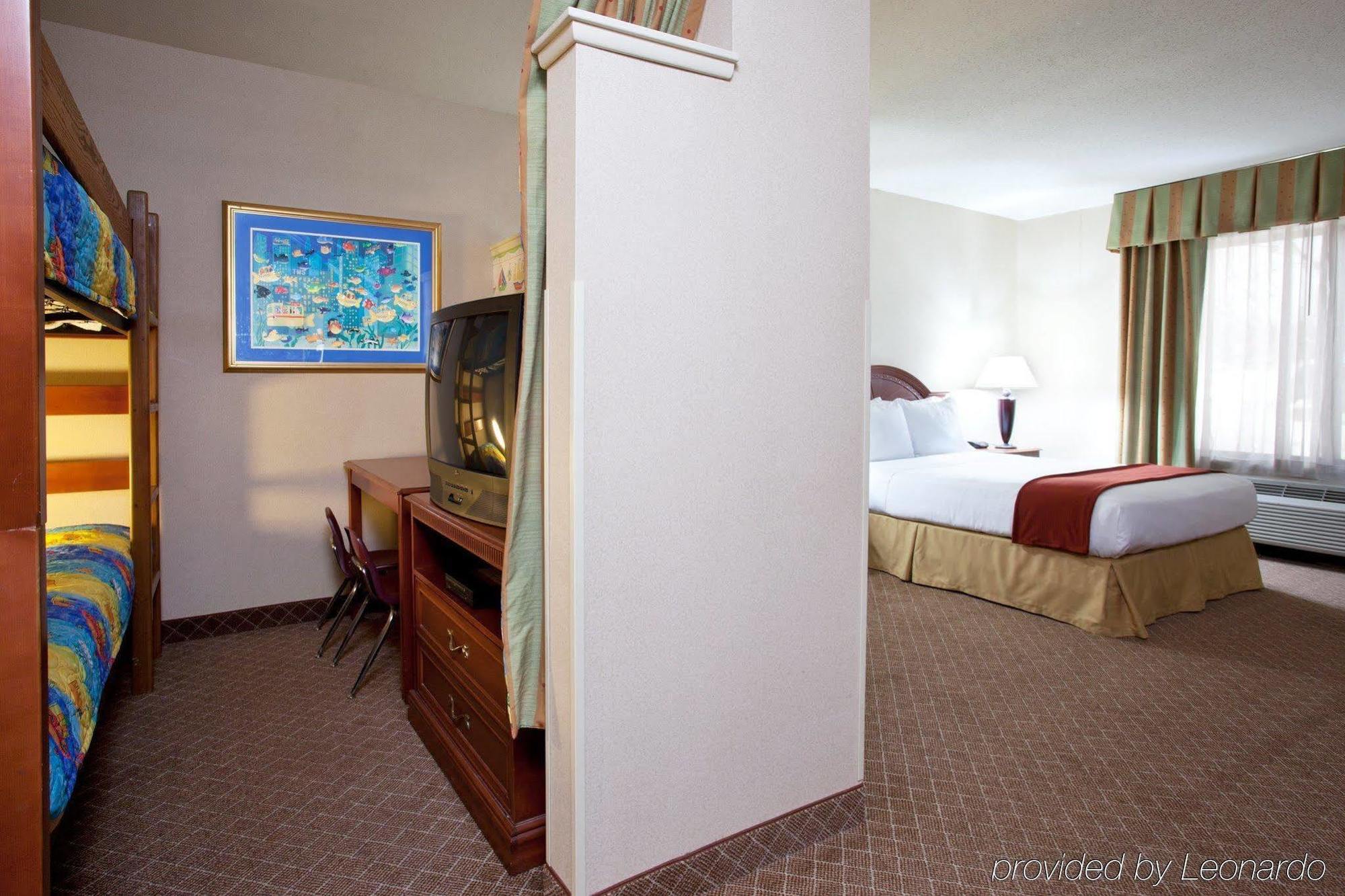 Wyndham Garden Erie Hotel Kearsarge Room photo